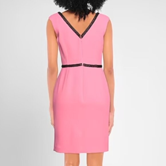 NWOT MOSCHINO Couture Contrast Embellished Appliqués Wool Pink Dress M $1695 - Picture 5 of 14